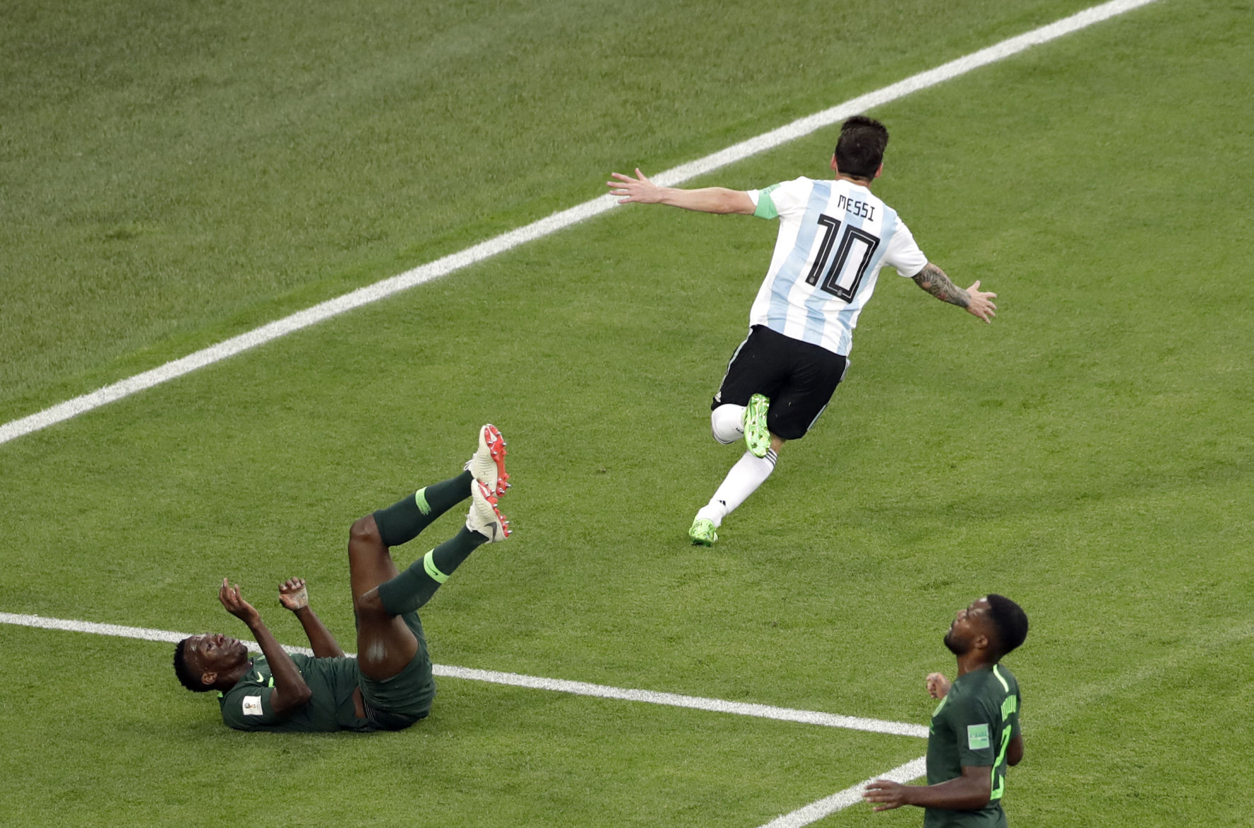 Lionel Messi celebrates